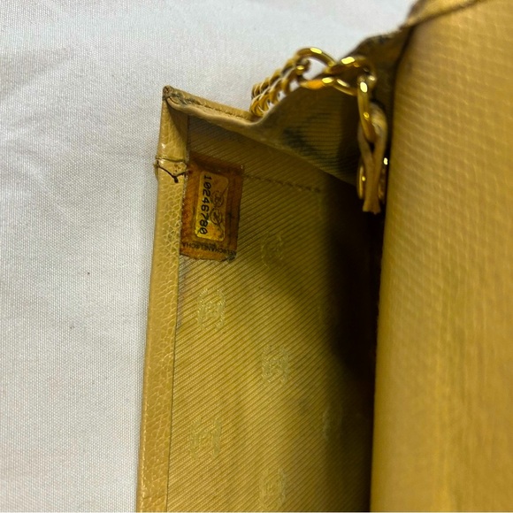 CHANEL Mini Tan Leather Wallet/Wristlet Unbranded Gold Chain Included. - Picture 10 of 13